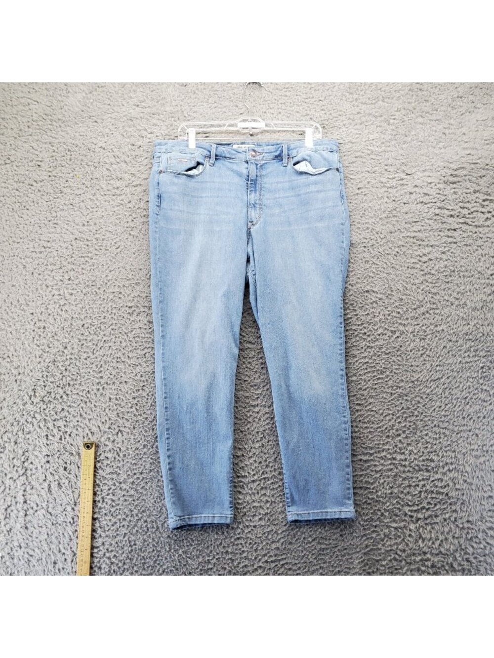 Nine West Jeans Womens Size 14 Light Blue Gramercy Crop Denim Tapered Fit